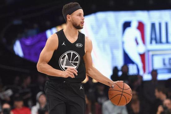 海港收官战闷平！媒体人热议：悲壮且幸运，没陈威早完蛋了