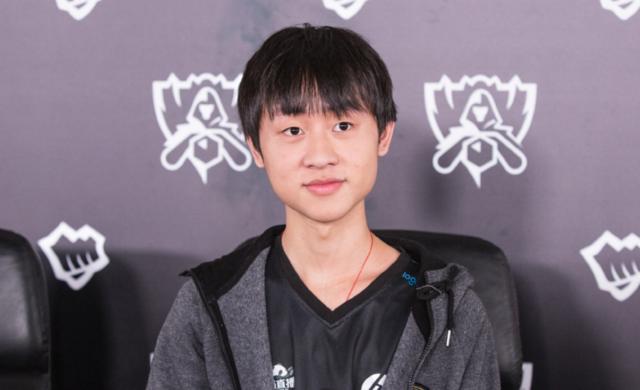 云南vs西海岸：4外援PK5外援，侯永永首发，王晗懿生涯首秀