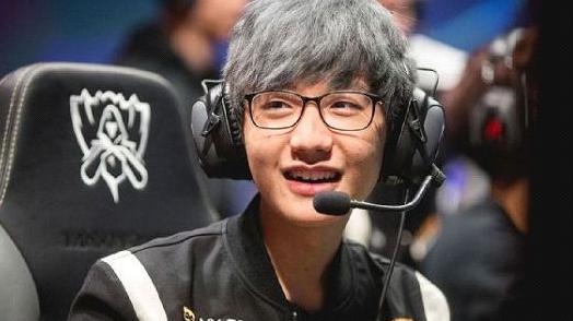 曝皇马已解雇阿隆索！踢曼城后正式官宣 42岁青训传奇任临时教练